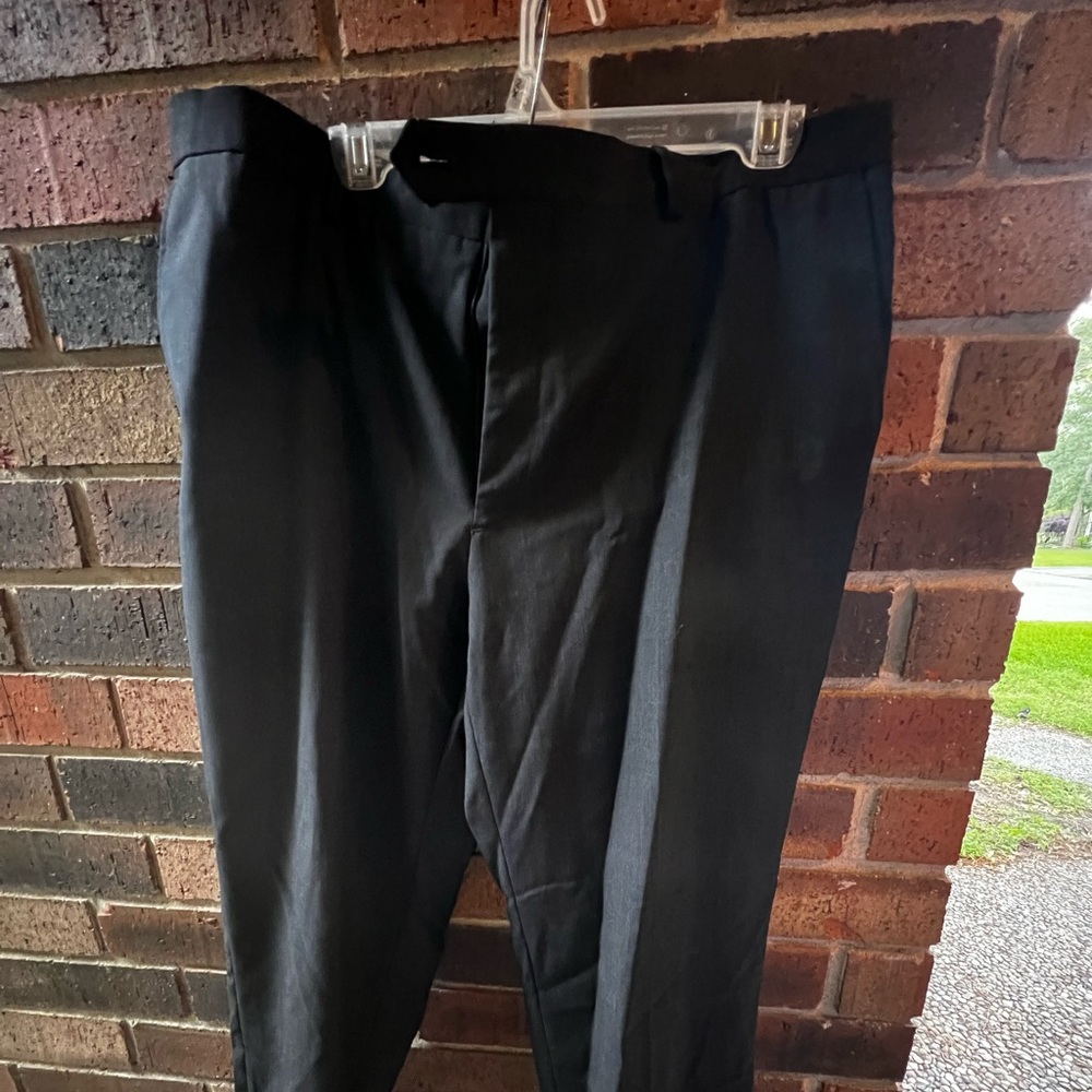 Men’s slacks 46R 40W